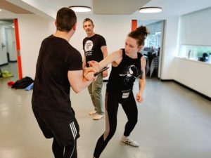 Contact kinetic zen krav maga